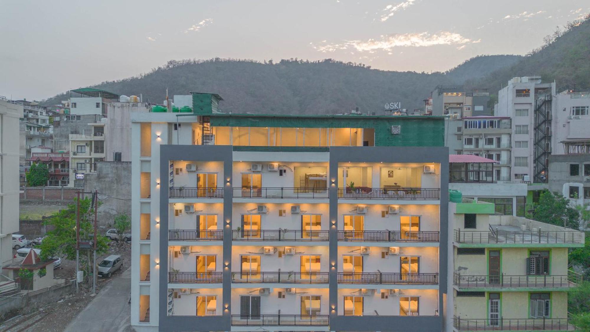 Perfectstayz Alpine Near Laxman Jhula Risikés Kültér fotó