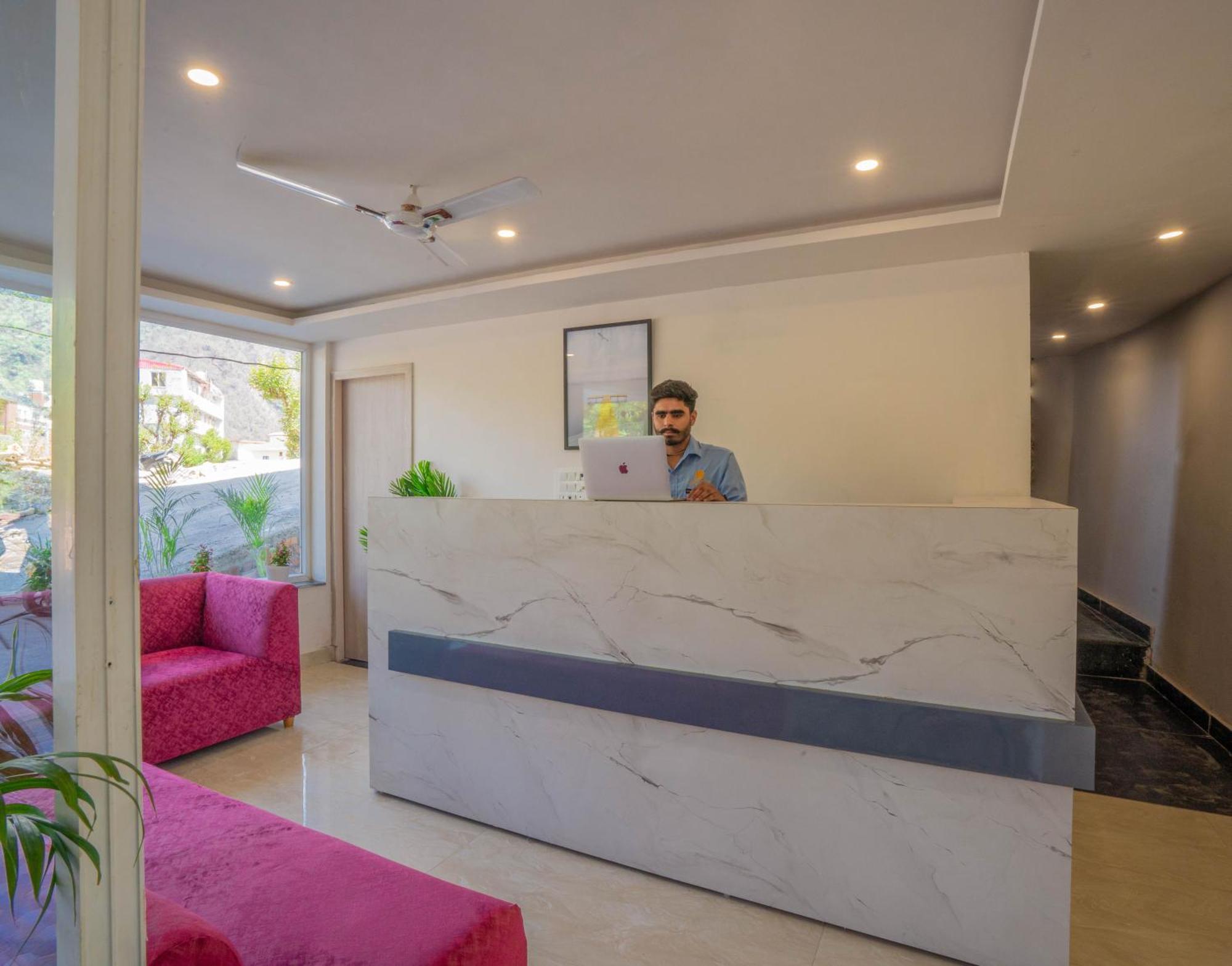 Perfectstayz Alpine Near Laxman Jhula Risikés Kültér fotó